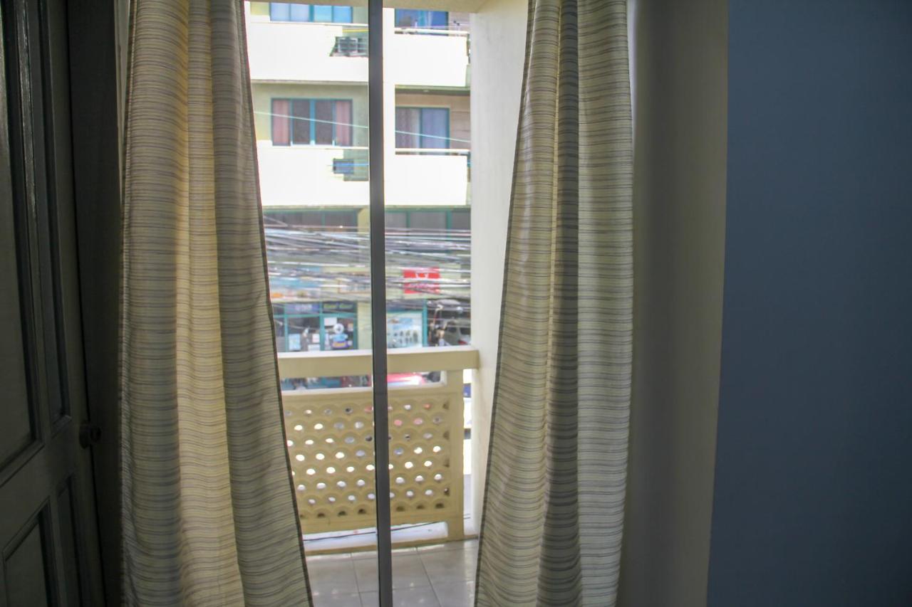 Apartamento estudio de 37 m² en Makati, con 1 baño privado. Manila Exterior foto