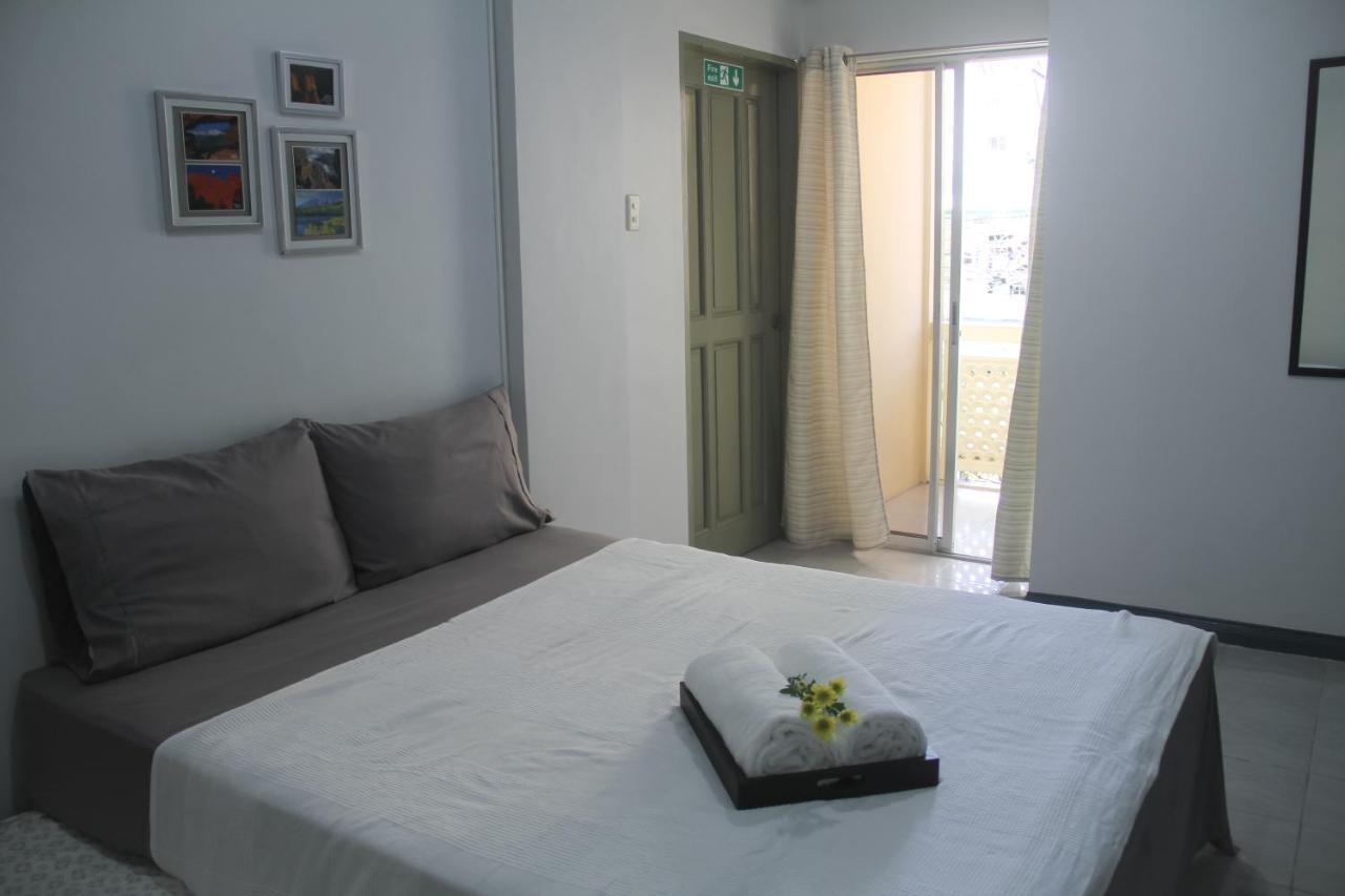 Apartamento estudio de 37 m² en Makati, con 1 baño privado. Manila Exterior foto