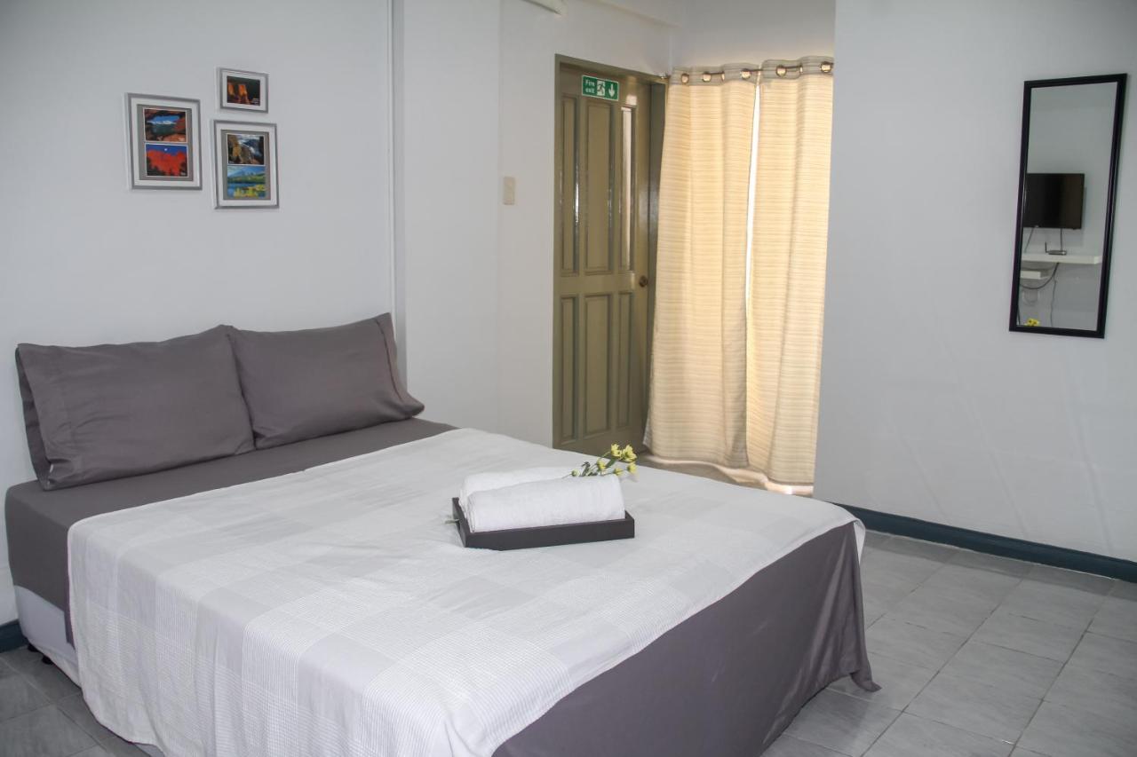 Apartamento estudio de 37 m² en Makati, con 1 baño privado. Manila Exterior foto