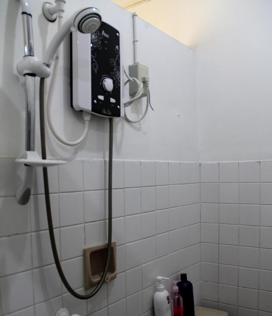 Apartamento estudio de 37 m² en Makati, con 1 baño privado. Manila Exterior foto
