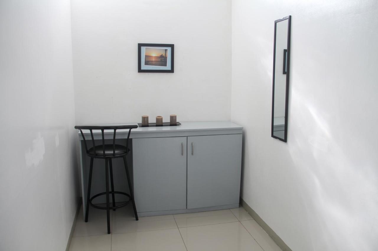 Apartamento estudio de 37 m² en Makati, con 1 baño privado. Manila Exterior foto
