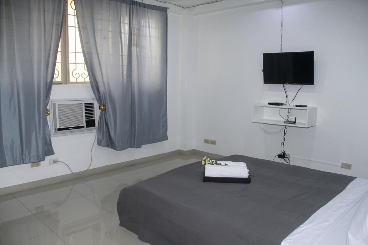 Apartamento estudio de 37 m² en Makati, con 1 baño privado. Manila Exterior foto